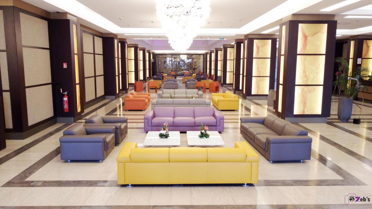 Krystal Palace Douala Exterior photo